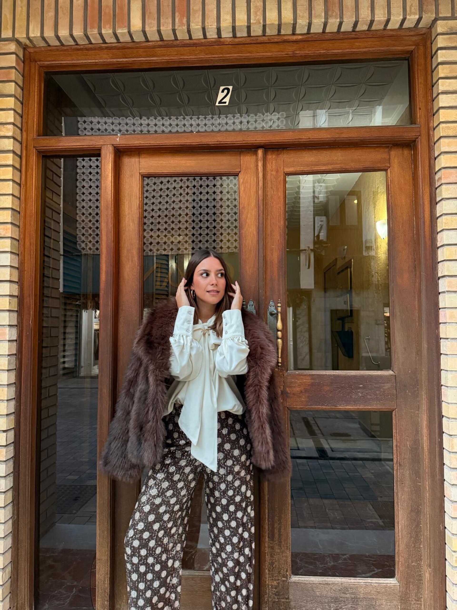 BLUSA BEIGE LAZADA - 2